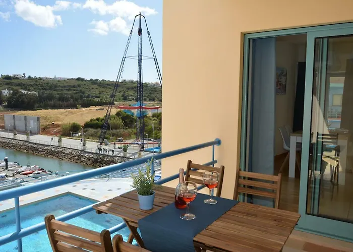 Stunning With Marina Views Albufeira